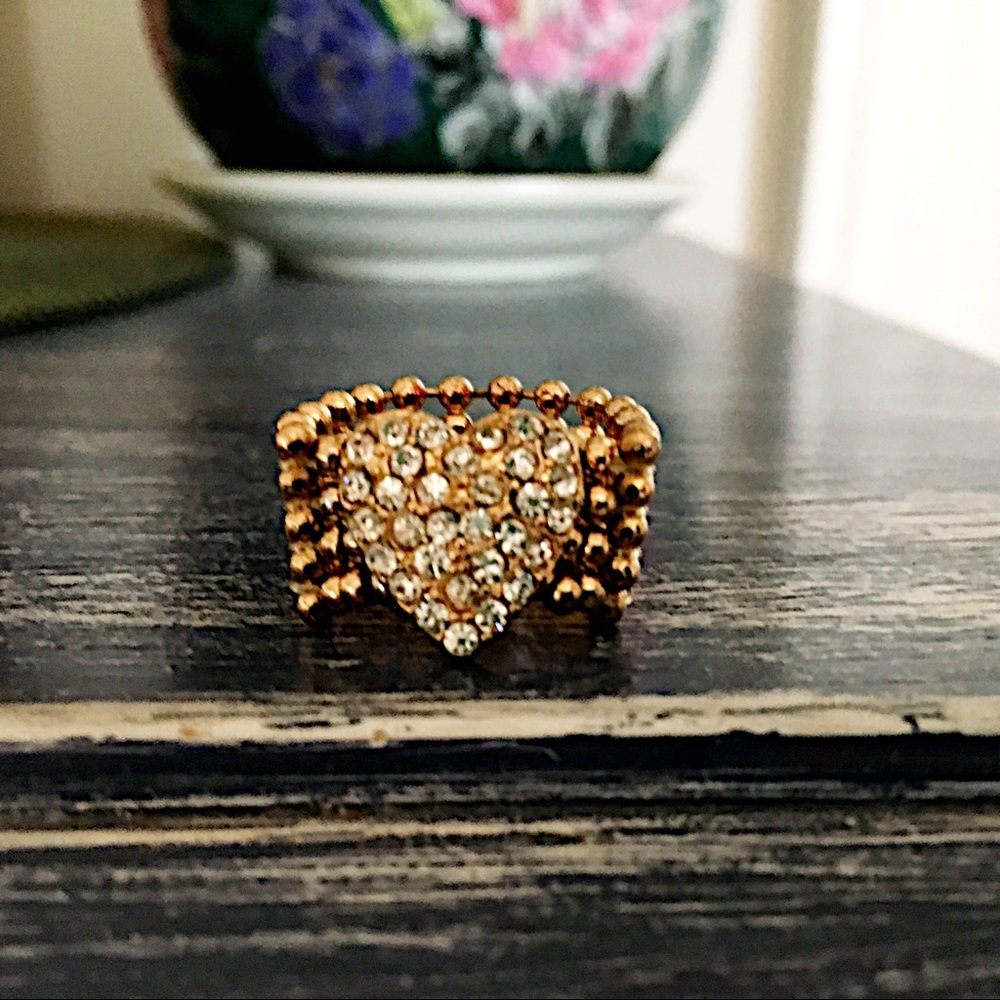 Heart gold ring